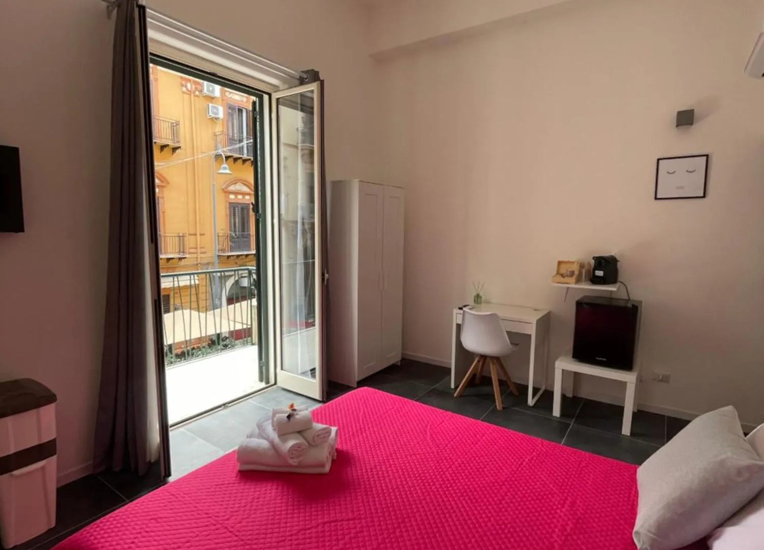 My Happy Place Rooms Palermo Affittacamere